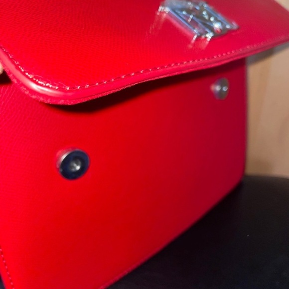 Brand New Badgley Mischka Crossbody Bag Silver Hardware and Additional strap NWT - Picture 6 of 7